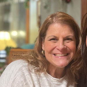 Meet your Posher, Lori